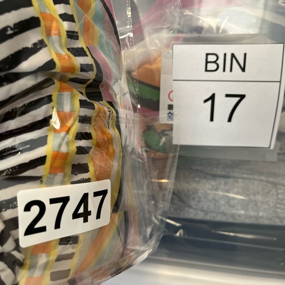 Trina Turk Tunic - Picture 7 of 7